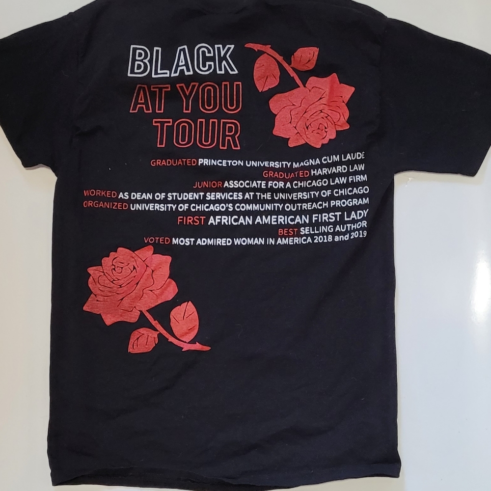 Michelle Obama T-shirt medium - Picture 3 of 5
